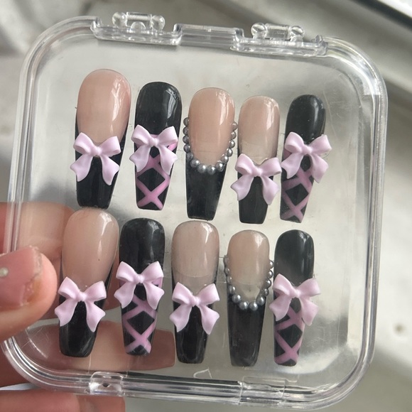 Cute Coquette Press-on Nails - Picture 2 of 5